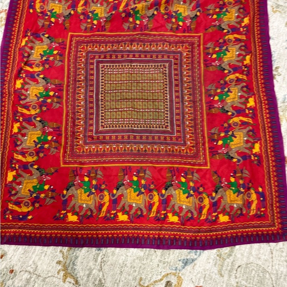 Oscar de la Renta Accessories - VTG Oscar De La Renta Vibrant Red Tapestry with Elephant Motif